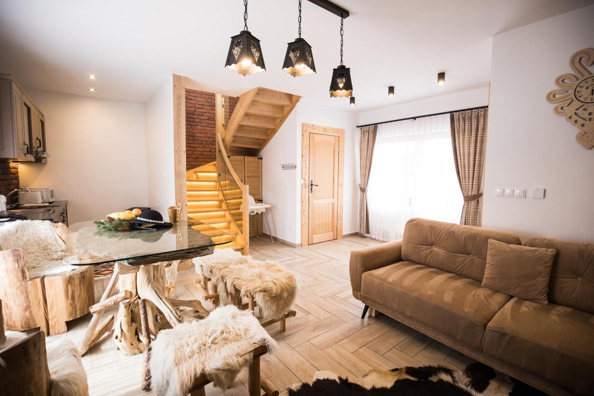 Luxury & Zalinski Chalet
