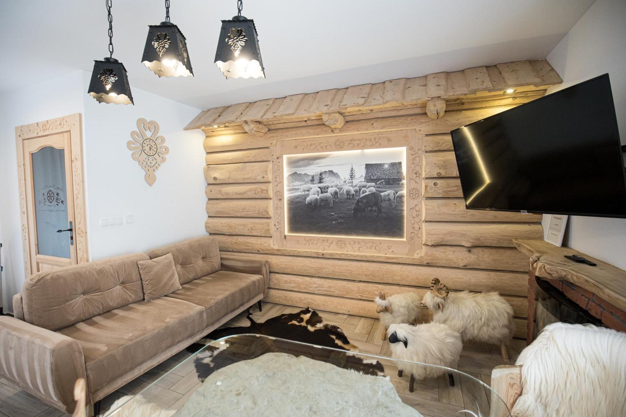 Chalet Luxury & Zalinski *