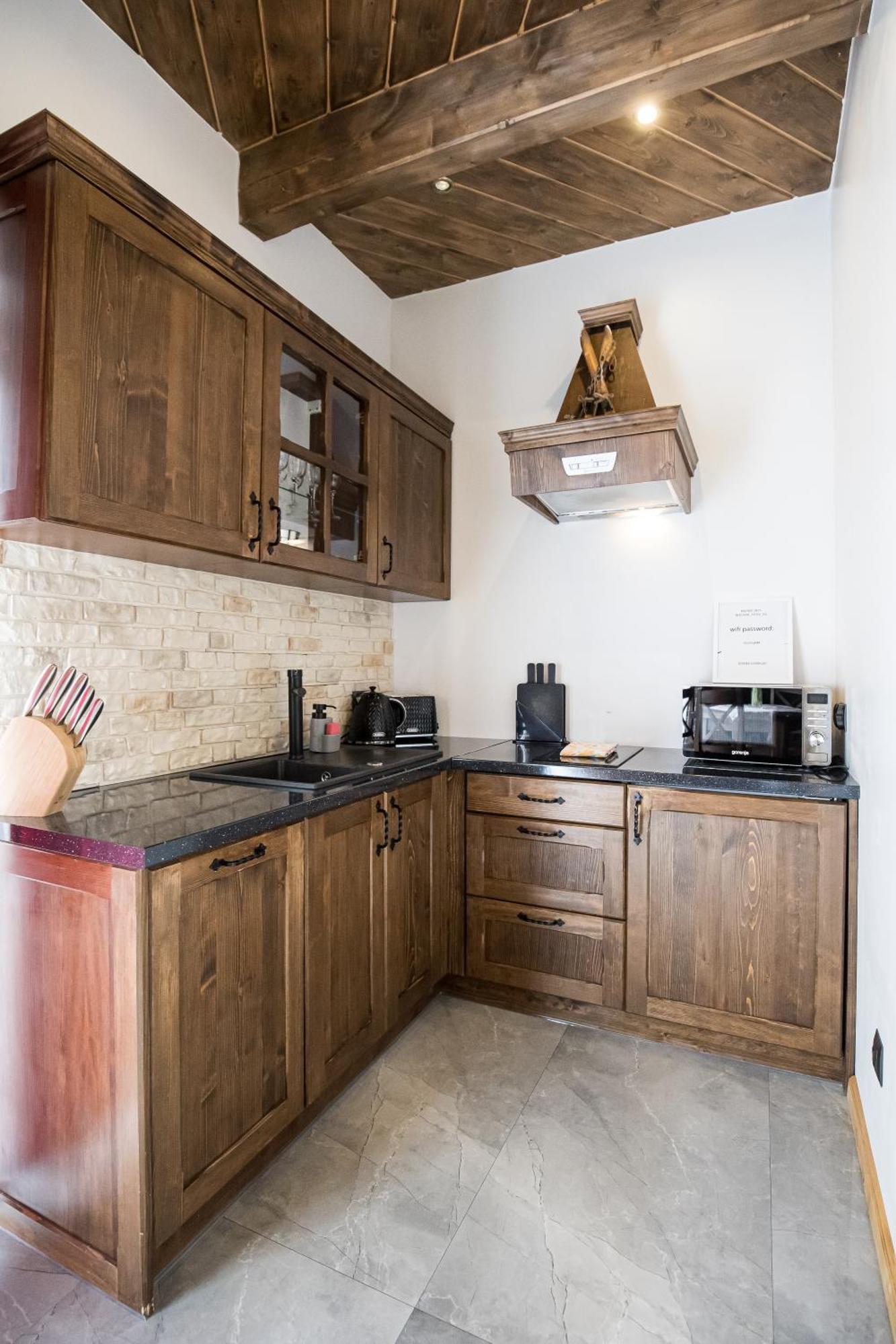 Luxury & Zalinski Chalet